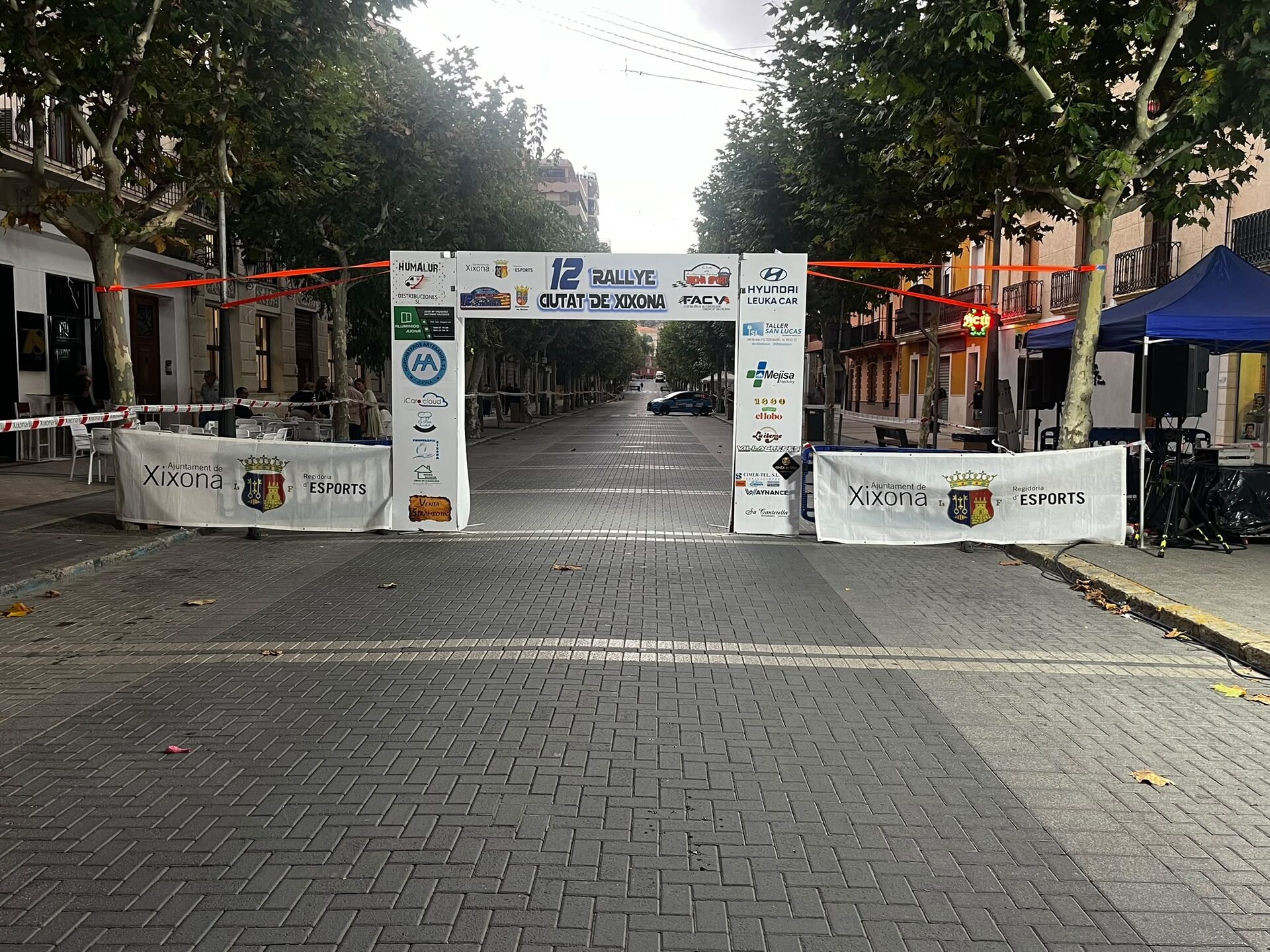 Manu Events poniendo el sonido en el Rally Ciutat de Xixona